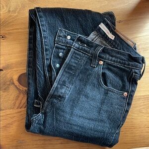 Levi’s Ribcage Straight Ankle Jeans